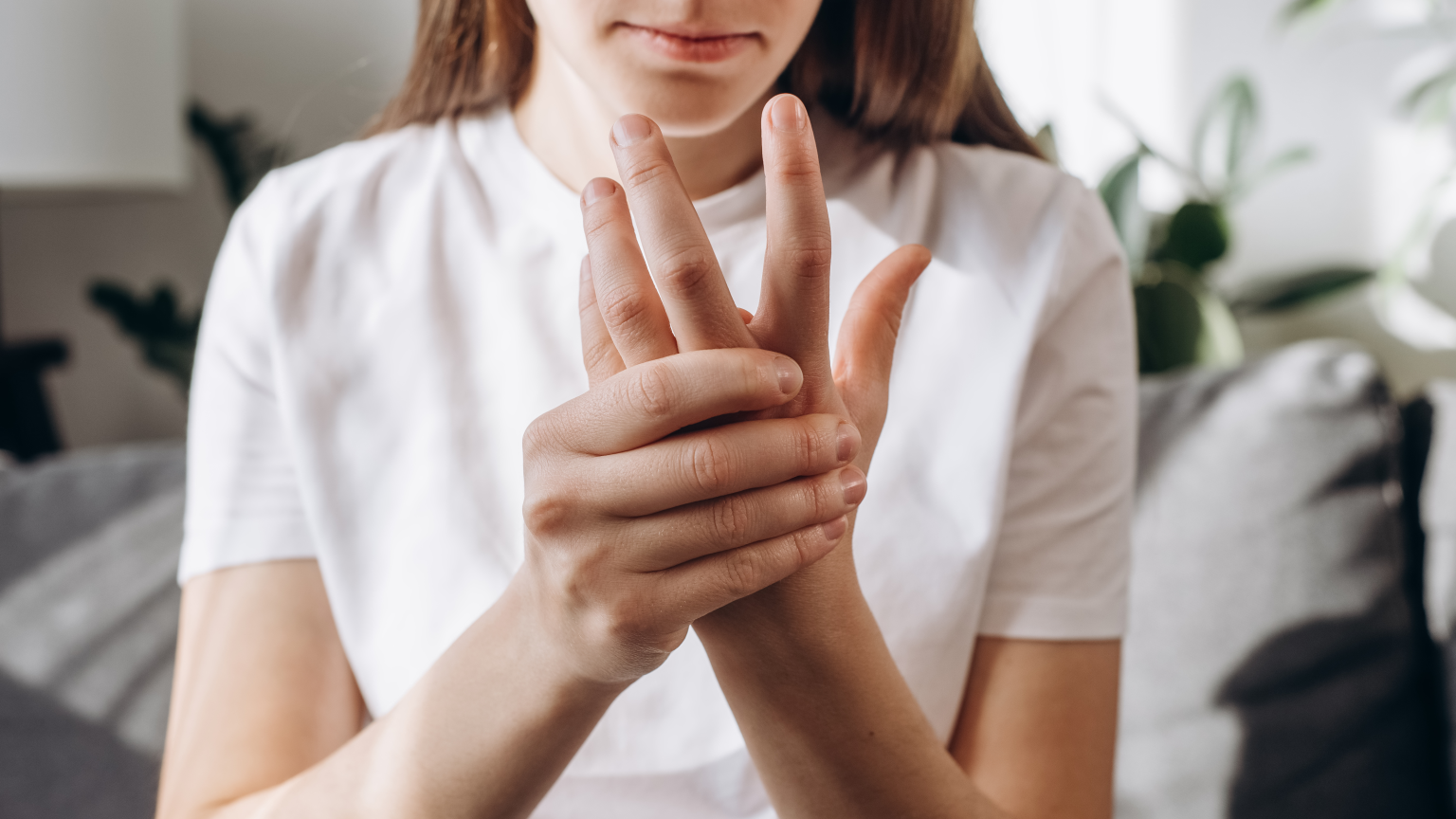 Tratament pentru maini amortite, Neuroaxis