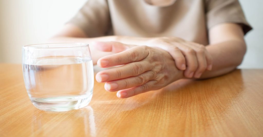 Simptome Parkinson – cum le identifici din timp?