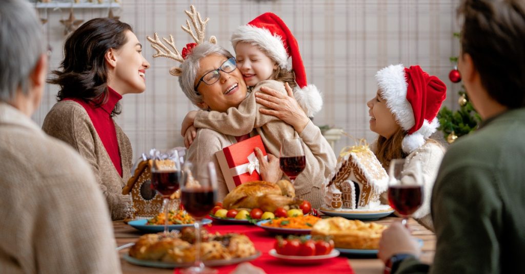 Cum susții o persoană cu boala Alzheimer de sărbători? Iată cum o poți ajuta să se bucure de timp de calitate